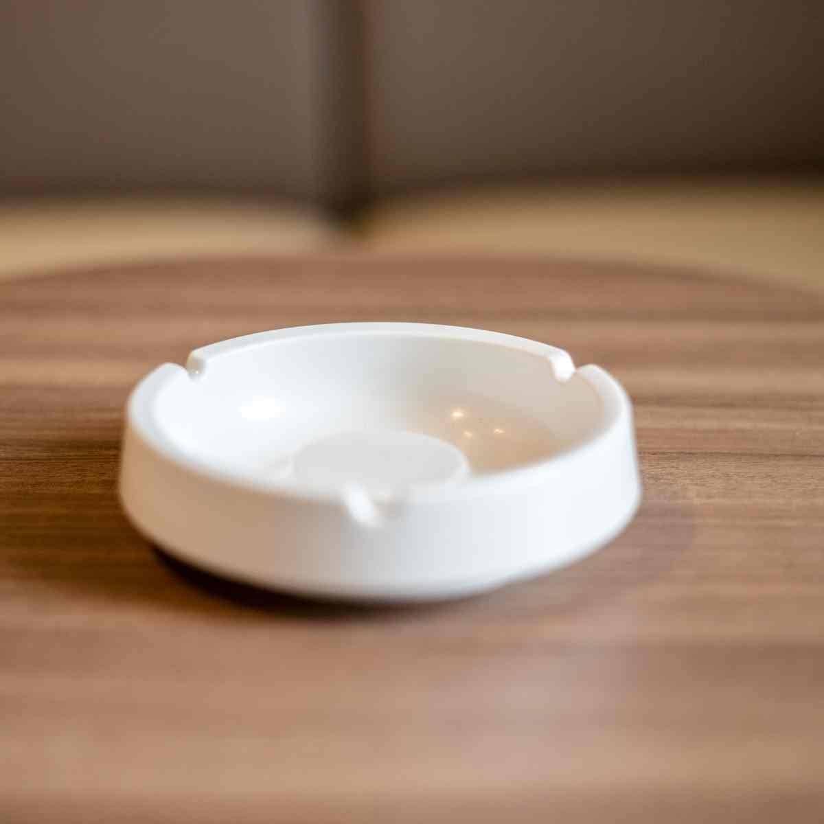 Désodoriser un cendrier